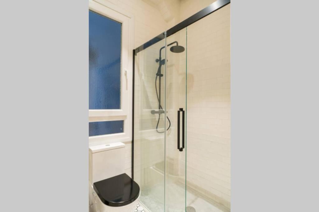 Rustic Bilbao Appartement Buitenkant foto