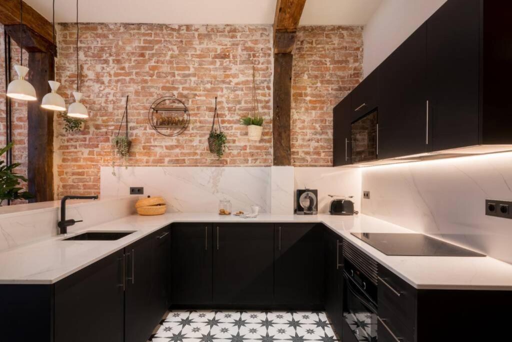 Rustic Bilbao Appartement Buitenkant foto